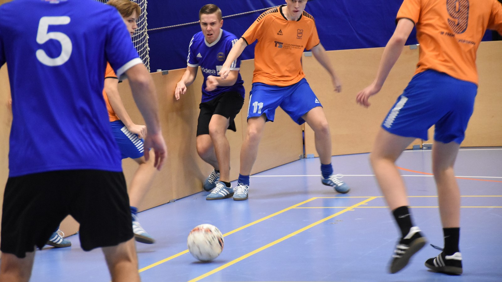 Nye konsekvenser for manglende udfyldt holdkort i Futsal og indefodbold