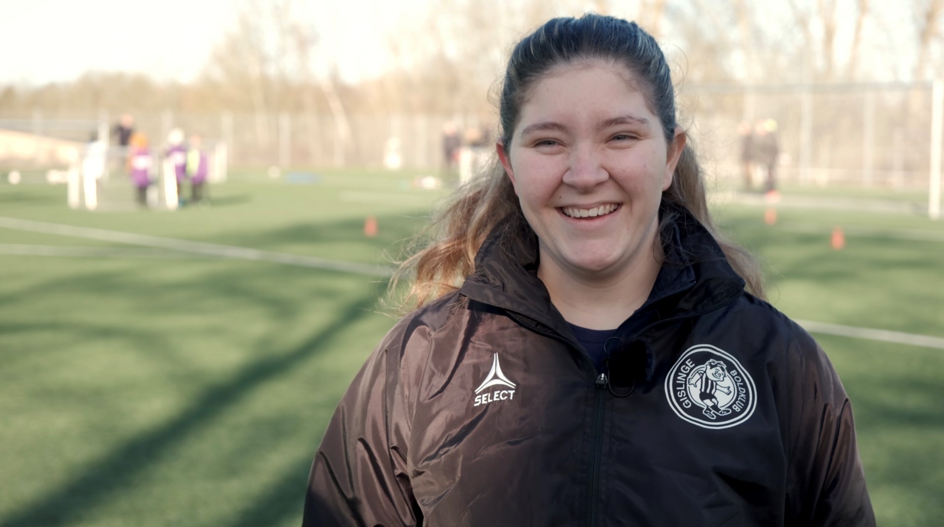 Kom med 17årige Caroline på træneruddannelse