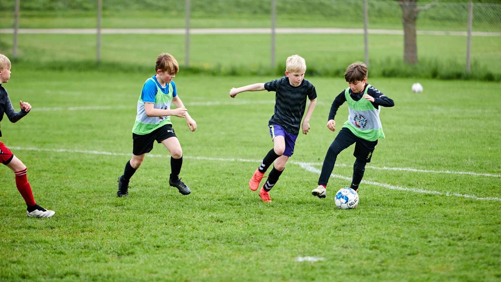 Justeringer i spilleregler i børnefodbold